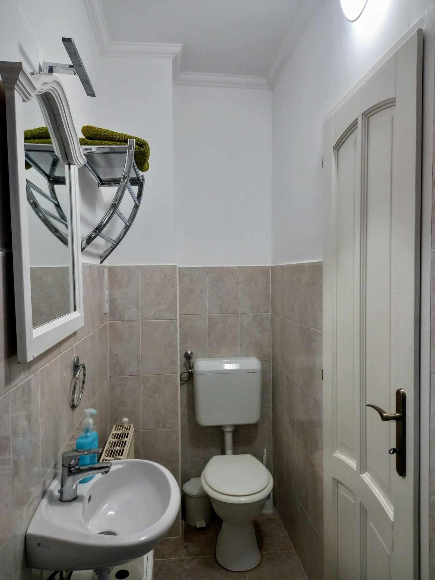 Apartamento Bike&Night Baracska Exterior foto